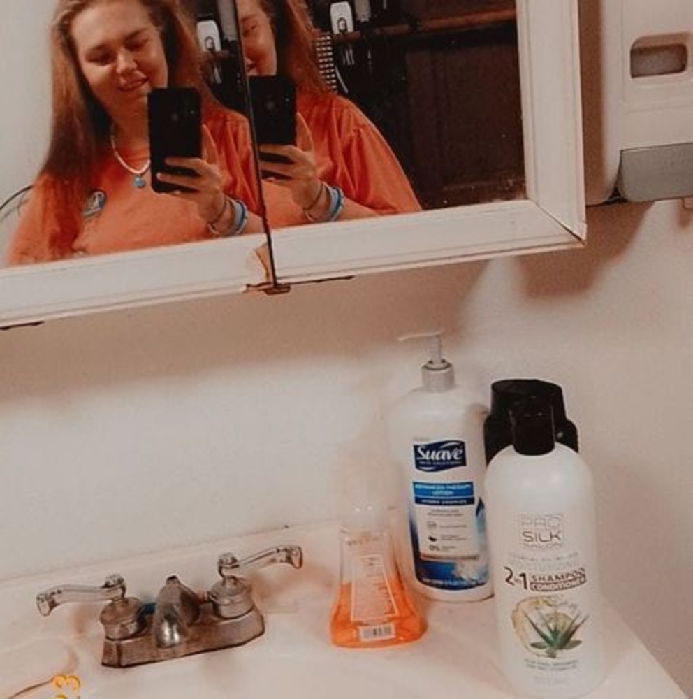 Meet your Posher, Destinie